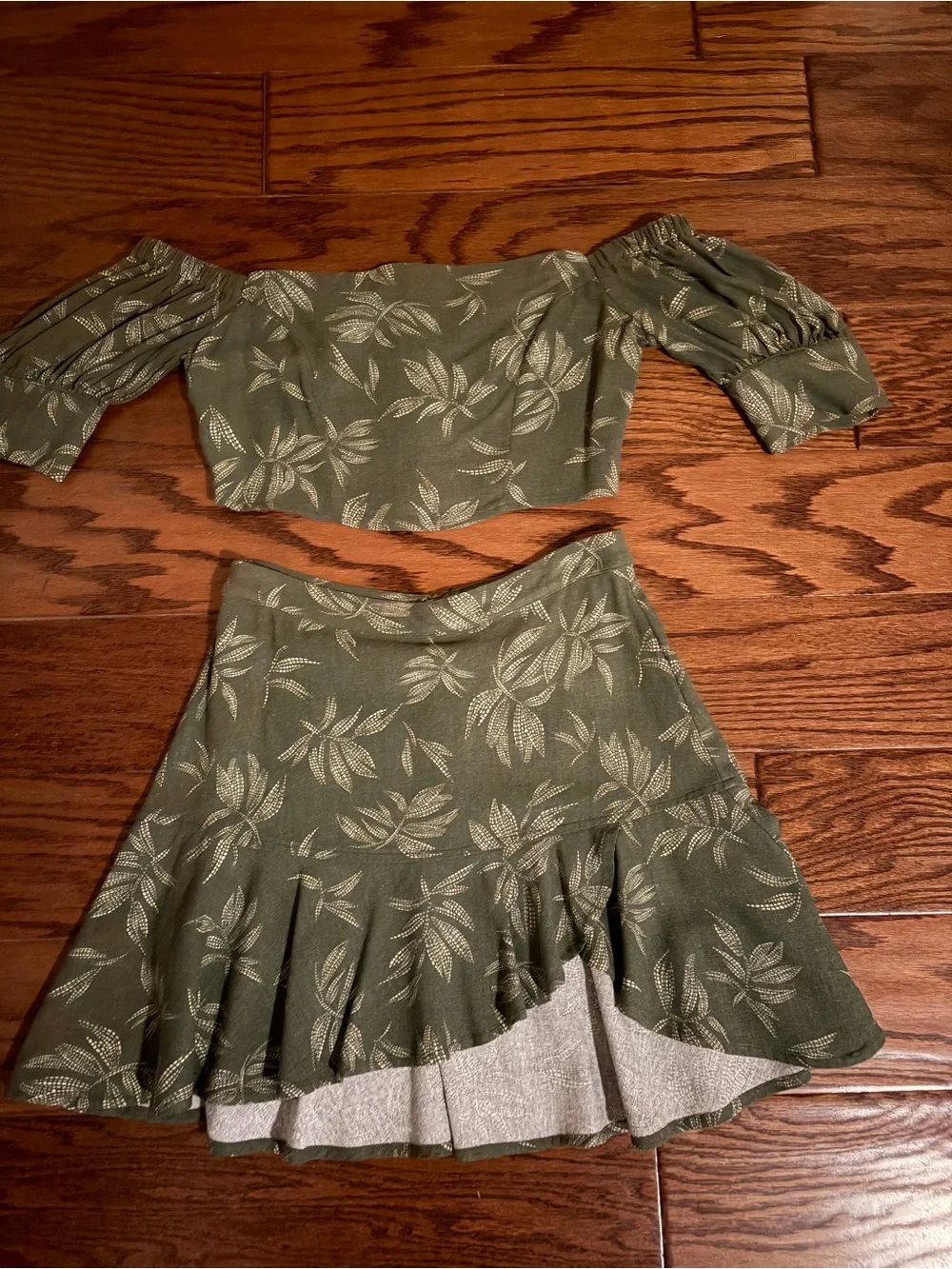 Le Lis Olive Green Floral Mini Skirt - Flared Hem & Off Shoulder Crop Top
